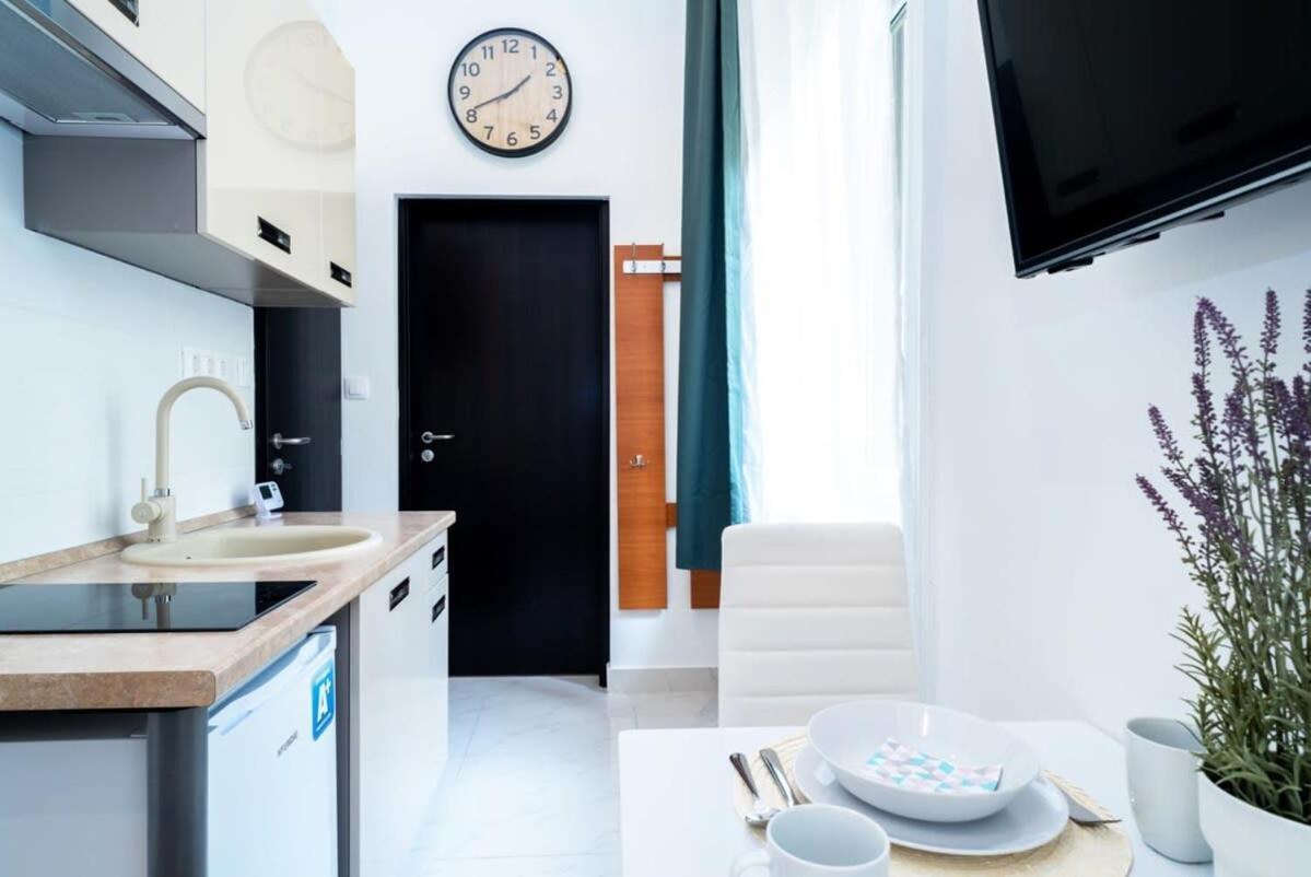 Modern Intimate Studio In The Center 布达佩斯 外观 照片